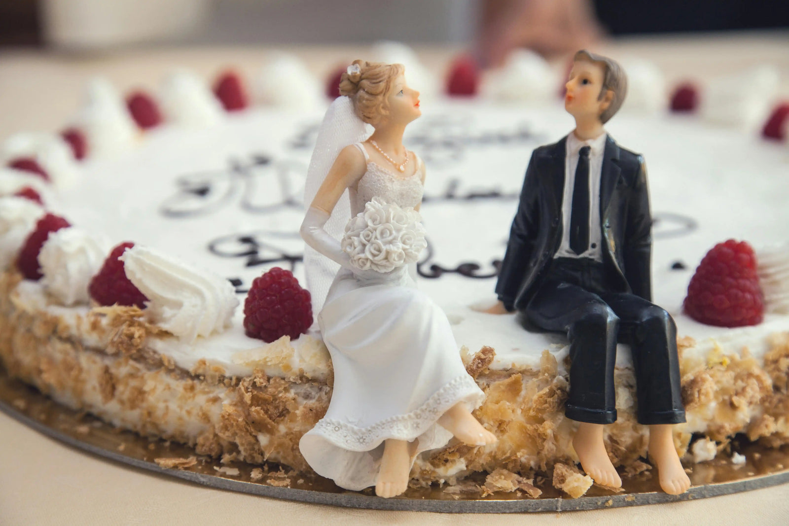 5 Ways to Freeze Your Love Story Forever This Anniversary in 2026