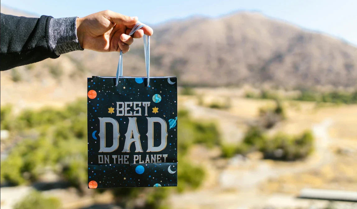 Father’s Day Gift Guide (USA): Meaningful, Personalized Ideas That Fathers Truly Value
